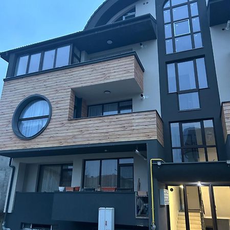 Mirror Apartments Satu Mare Exterior foto